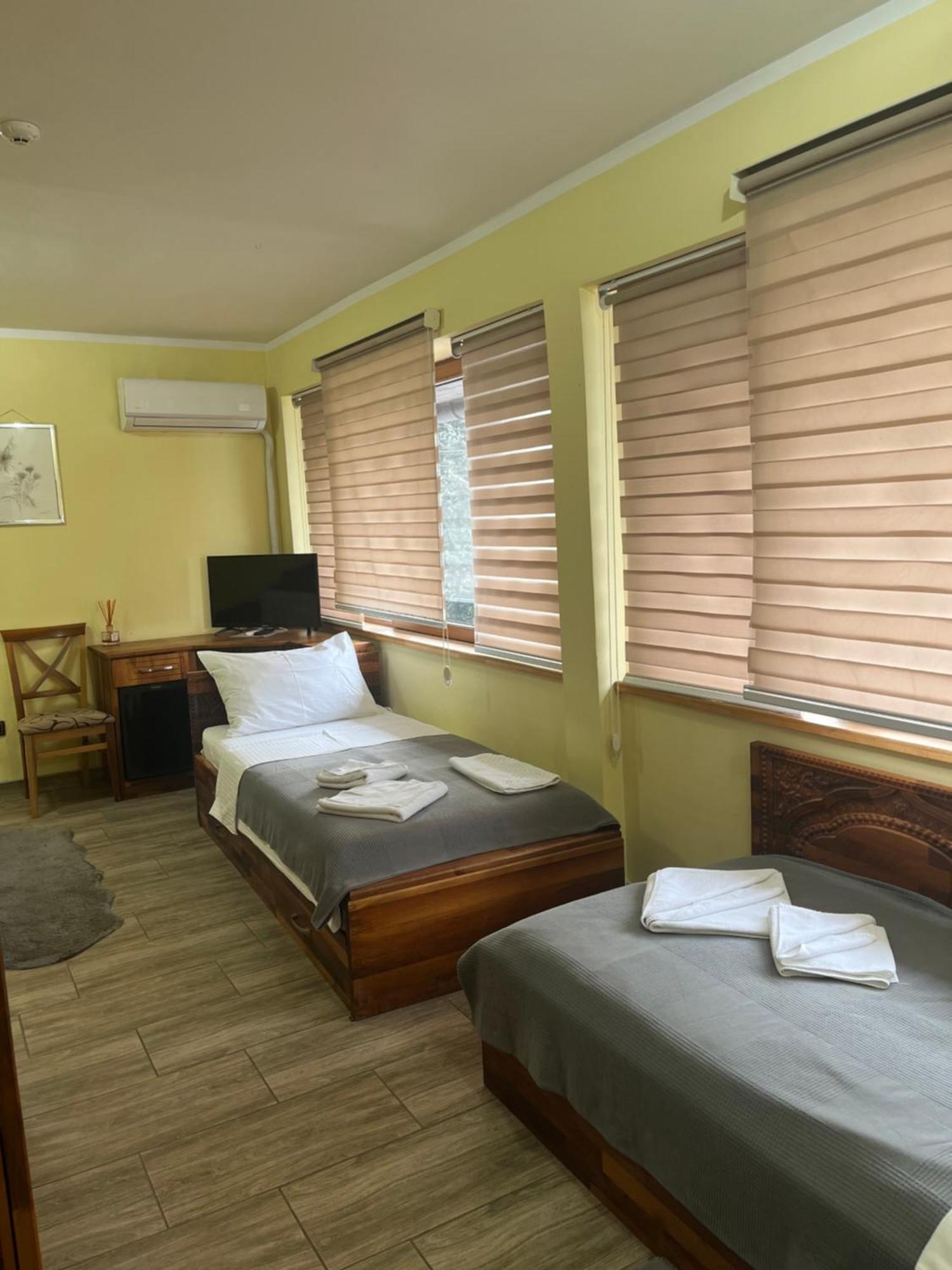 Hotel VIR Velika Plana Buitenkant foto
