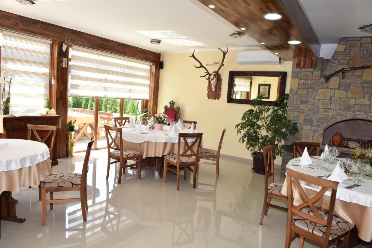 Hotel VIR Velika Plana Buitenkant foto