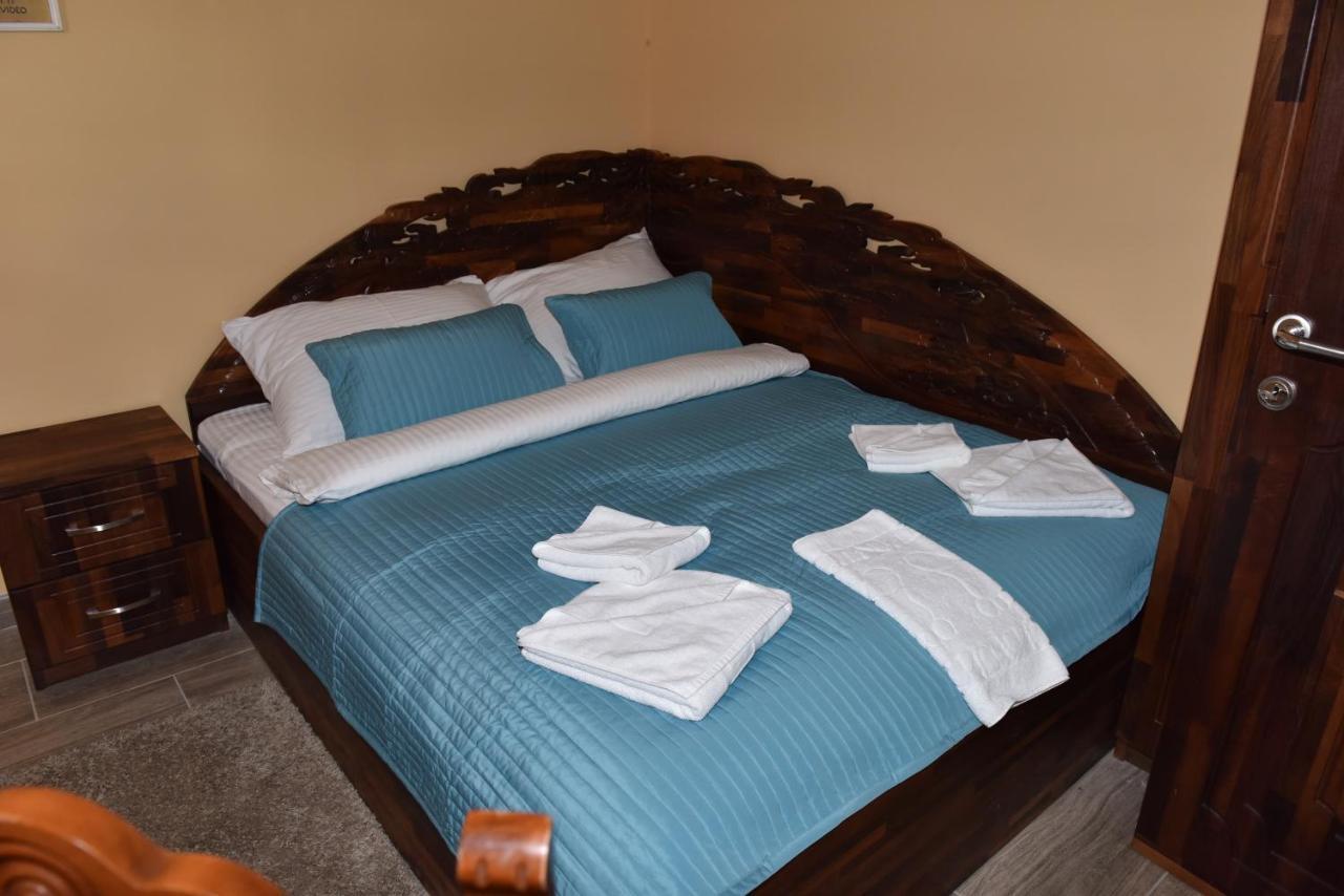 Hotel VIR Velika Plana Buitenkant foto