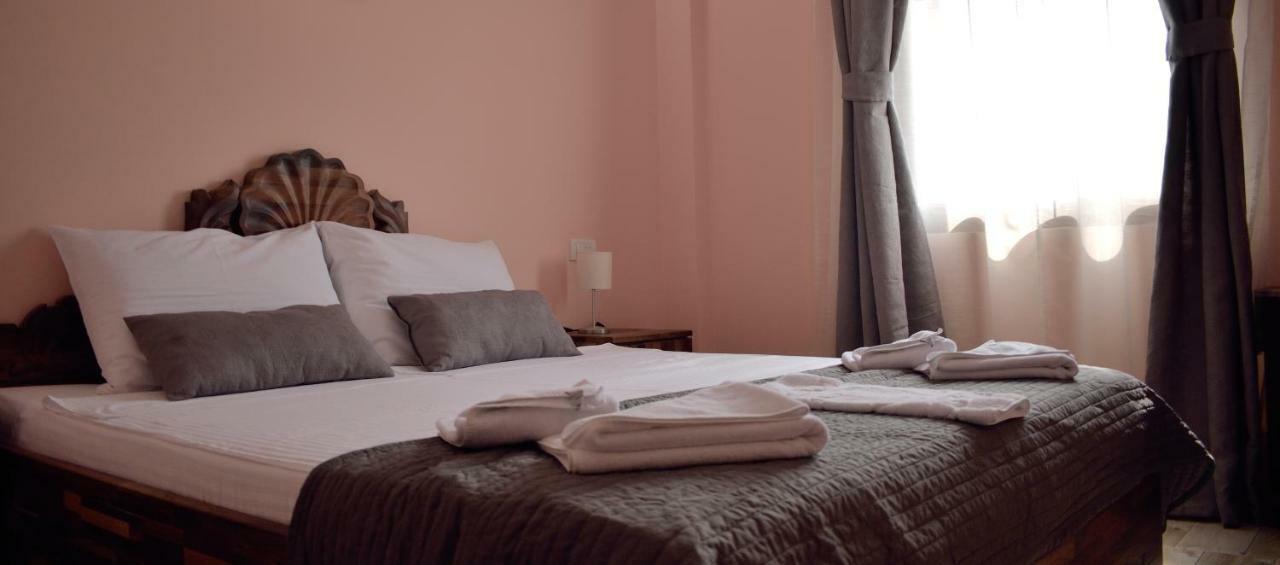 Hotel VIR Velika Plana Buitenkant foto
